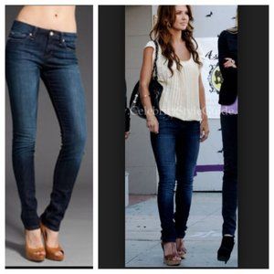 Joe's  jeans Chelsea fit size 28